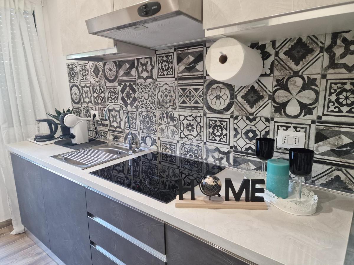Home K&Y Elite Pineta Roma Ngoại thất bức ảnh